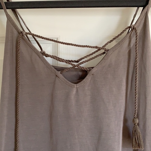 ABERCROMBIE - Criss Cross Tank - Picture 2 of 5